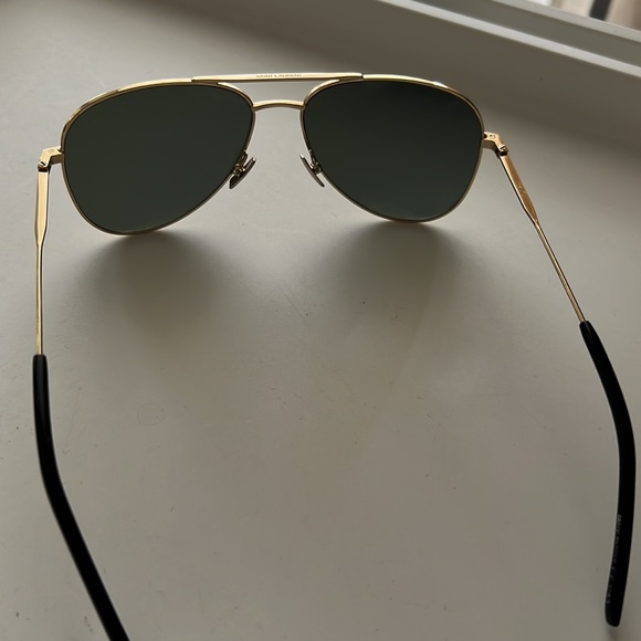 Saint Laurent sunglasses - Picture 5 of 8